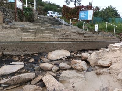 A borrasca provoca pequenos contratempos en Marín