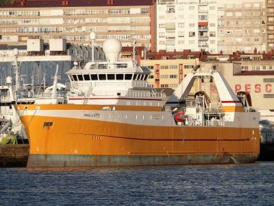 Heridos dos marineros, uno de ellos de Cangas, mientras faenaban en un caladero inglés