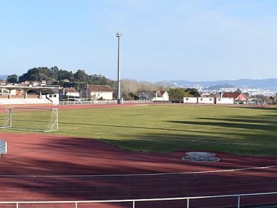 Cangas recibe 151.000 euros de la Diputación para cambiar la iluminación exterior del Estadio de Atletismo
