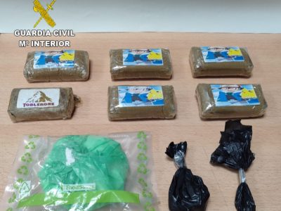 La Guardia Civil detiene en Vilaboa a dos hombres con cocaína y hachís
