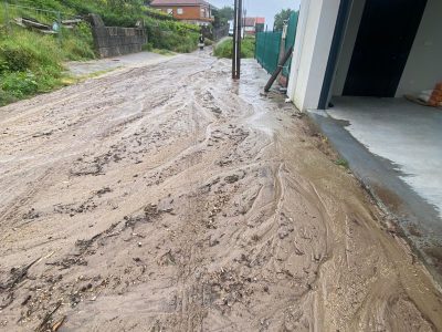 Las lluvias del fin de semana inundan casas en la calle Aguaelevada