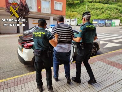 La Guardia Civil detiene a un vecino de Moaña buscado por la INTERPOL
