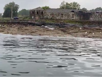 Darbo y el puerto de Cangas sufren dos vertidos de fecales
