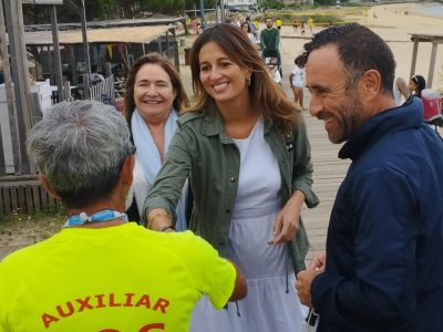 La Xunta culpa al tripartito de no tener socorristas en las playas