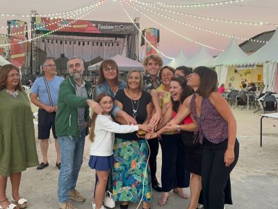 Cangas descorcha la iluminación de las fiestas más importantes del año
