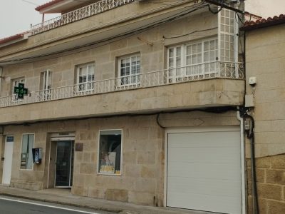 Robo a punta de pistola en la farmacia de Meira, en Moaña