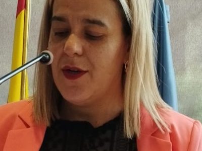 El tripartito pide modificar las dedicaciones para darle una parcial a Sagrario Martínez