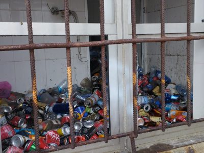 El tripartito afirma que Costas tiene paralizado el derribo de Ojea