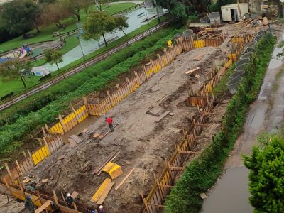 Vecinos alertan de la construcción “rápida” de un edificio junto al mar