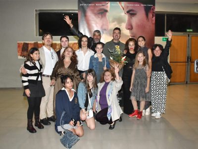 Centenares de personas acuden al estreno de Heiwa en Cangas