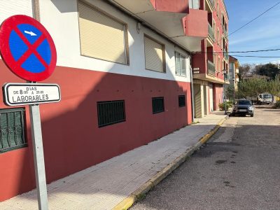 Los vecinos ven una provocación prohibir aparcar en rúa Rodeiriña