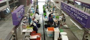 La plaza de abastos perdió en 2025 once puestos, según el PP