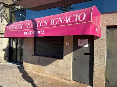 ‘Ilustrísimo’ sale del juzgado de Cangas y roba en una churrería
