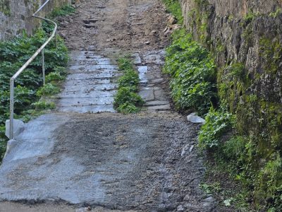 La desaparición de una escalera en Aldán inquieta a los vecinos