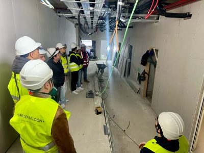 Futuros profesionais visitan as obras do Auditorio de Marín