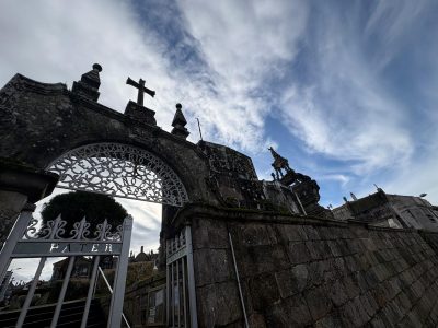 El cementerio al que dio vida al maestro Cerviño se muere de pena