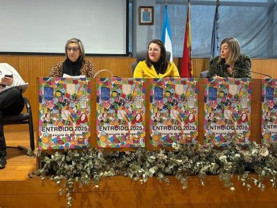 González se cuela en la foto de presentación de la semana de Entroido de Cangas