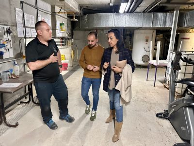 Ramallo visita a piscina municipal e anuncia que se instalará en breve o novo sistema de aire acondicionado na sala fitness