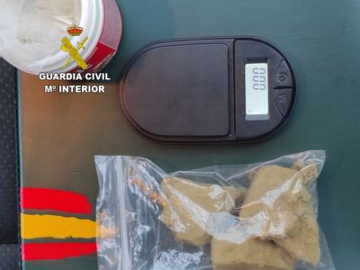 Cazado en un control un joven de Cangas con hachís