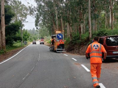 La Diputación pone a punto sus carreteras en Cangas