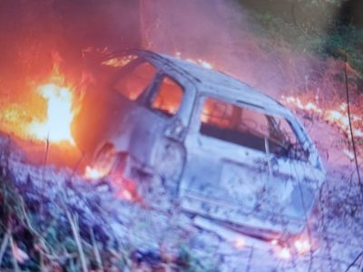 Extraño incendio de un coche en Meira