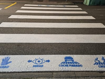 Pasos de peatones más inclusivos en Cangas