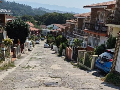 El Barrio de las Flores quiere negociar la cesión de la calle