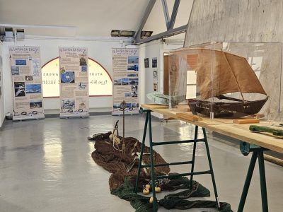 Muestra de embarcaciones tradicionales y la historia de la caza de la ballena en Galicia