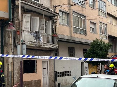 Un ferido nunha explosión de gas nunha vivenda do centro de Mrín