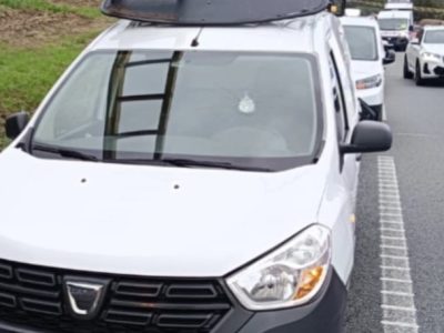 Un herido y cuatro coches implicados en un accidente provocado por el lanzamiento de una piedra en la AP-9