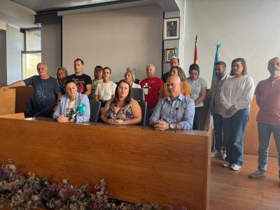 Los alcaldes ven “intolerable” la “violencia” y señalan a PP y AV