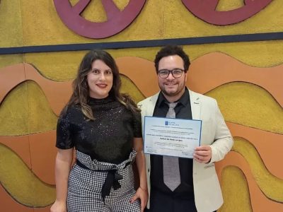 De Brasil a Cangas: una pareja unida hasta en la excelencia académica