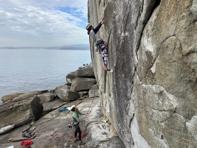 Loira estrea unha nova zona de escalada, unha proposta que une deporte, natureza e atractivo turístico