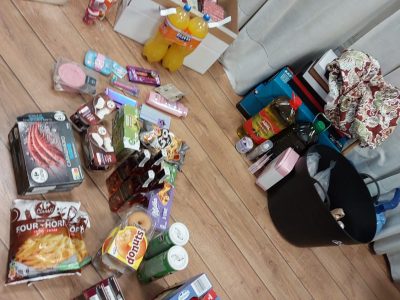 En libertad los tres detenidos por robar en un ‘súper’ de Moaña