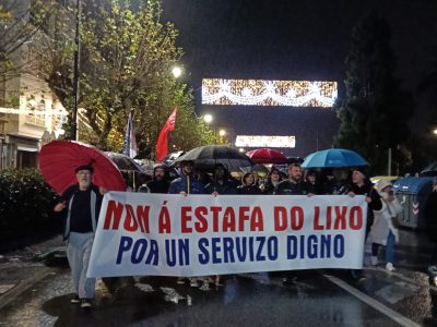 La lluvia no impide que centenares de vecinos salgan a la calle contra la tasa de la basura