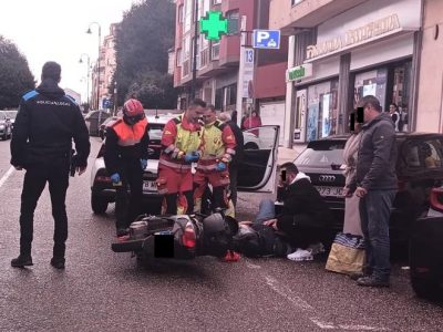 Herido un motorista en Cangas