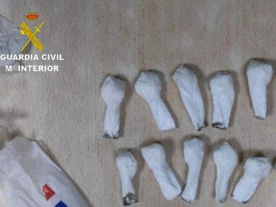 La Guardia Civil detiene en Cangas a una persona con 11 gramos de cocaína