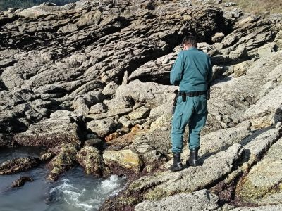 Seprona y Policía Local acuden al primer vertido del año en Santa Marta 