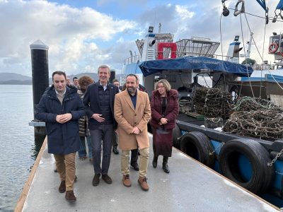 Vilaboa estrena dique y avanza para este año el de Domaio