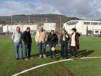 El Concello moañés recepciona los campos y los abre al vecindario
