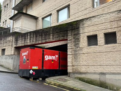 Un apagón deja sin servicio los ordenadores del centro de salud de Cangas