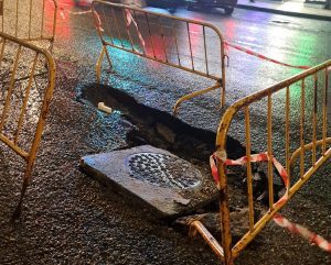 La AXI muestra su disposición a asumir el asfaltado de las carreteras autonómicas en Cangas