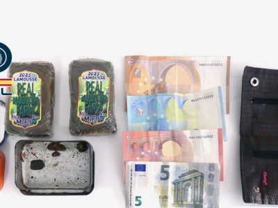 Detenidos dos suministradores al “menudeo” de cocaína y hachís en Marín