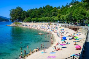 O Concello inicia o camiño administrativo para contratar a limpeza e o balizamento das praias