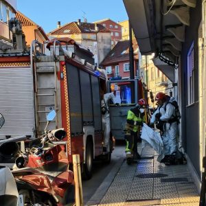 Operativo para retirar el cadáver de una moañesa con Diógenes