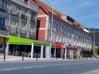 Las quejas vecinales obligan a inspeccionar las terrazas en Moaña