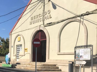 O Concello de Marín mellora a imaxe urbana de Seixo co soterramento do cableado na zona do Mercado e a renovación da súa fachada