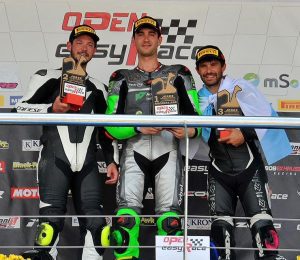 Alberto Fernández trae a Cangas y Bueu la inclusión sobre dos ruedas