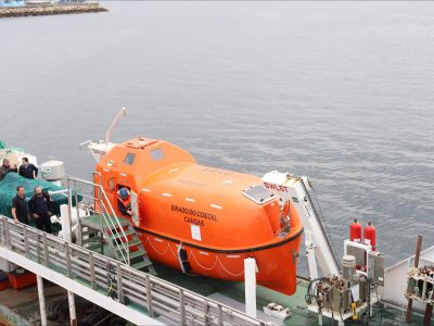 Más seguridad en alta mar: bote insumergible y autónomo