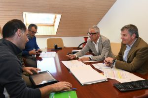 La Xunta consensua con el Concello de Moaña y la Sociedad Deportiva Tirán el nuevo proyecto para la nave de remo